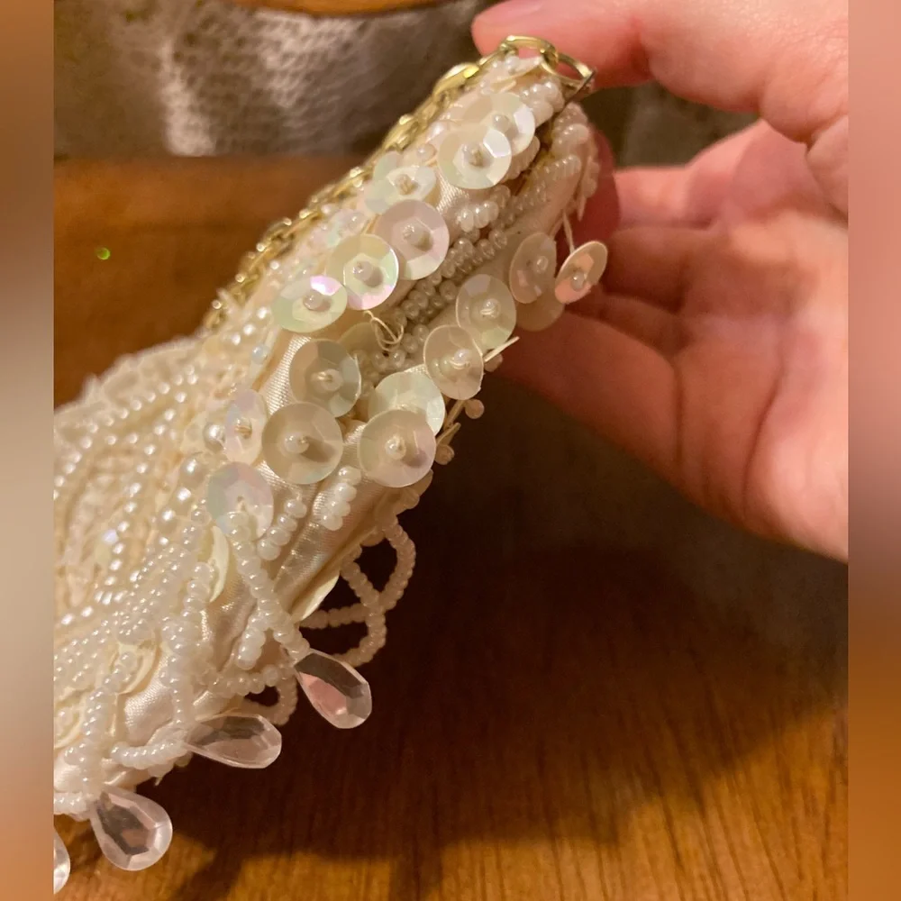 White Vintage Sequin Beaded Small Clutch Purse - Damage - Picture 8 of 17